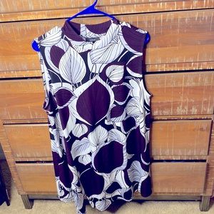 Extra large sleeveless dress